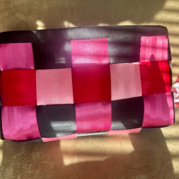 Harveys Pink and Black Checkered Wristlet
